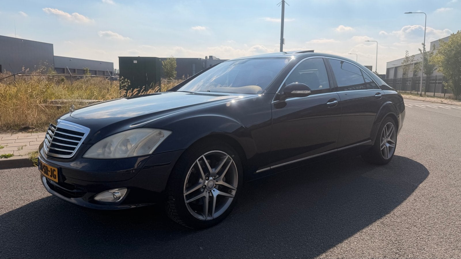 Mercedes-Benz S-Klasse 5.5 S500L AUT Prestige Plus 2006, Auto's, Mercedes-Benz, Automaat, Achterwielaandrijving, 1885 kg, Blauw