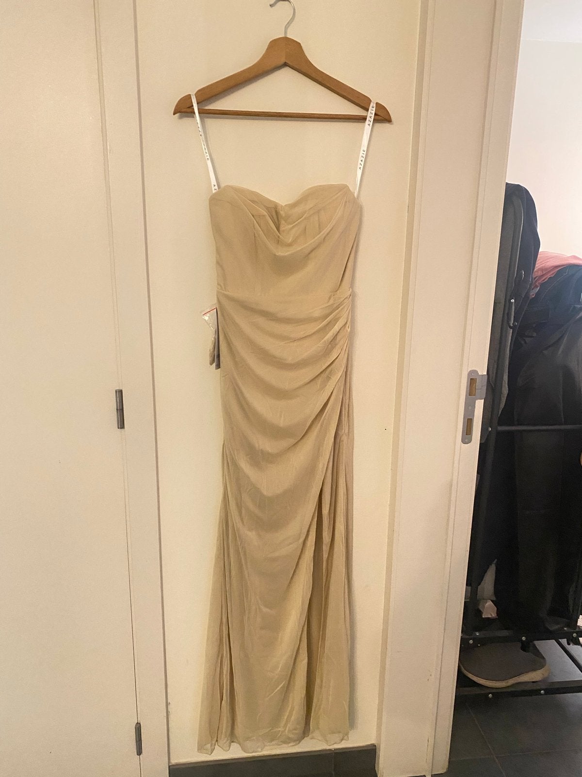 Azazie Leona Galajurk Champagne - Nieuw met kaartjes, Beige, Nieuw, Ophalen of Verzenden, Maat 36 (S)
