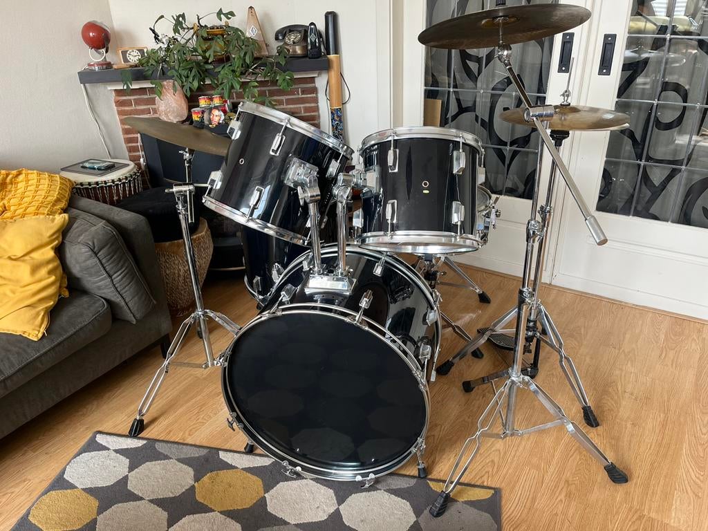 Compleet zwart drumstel incl. stevige bekkenset, Muziek en Instrumenten, Ophalen, Gebruikt, Drums of Percussie