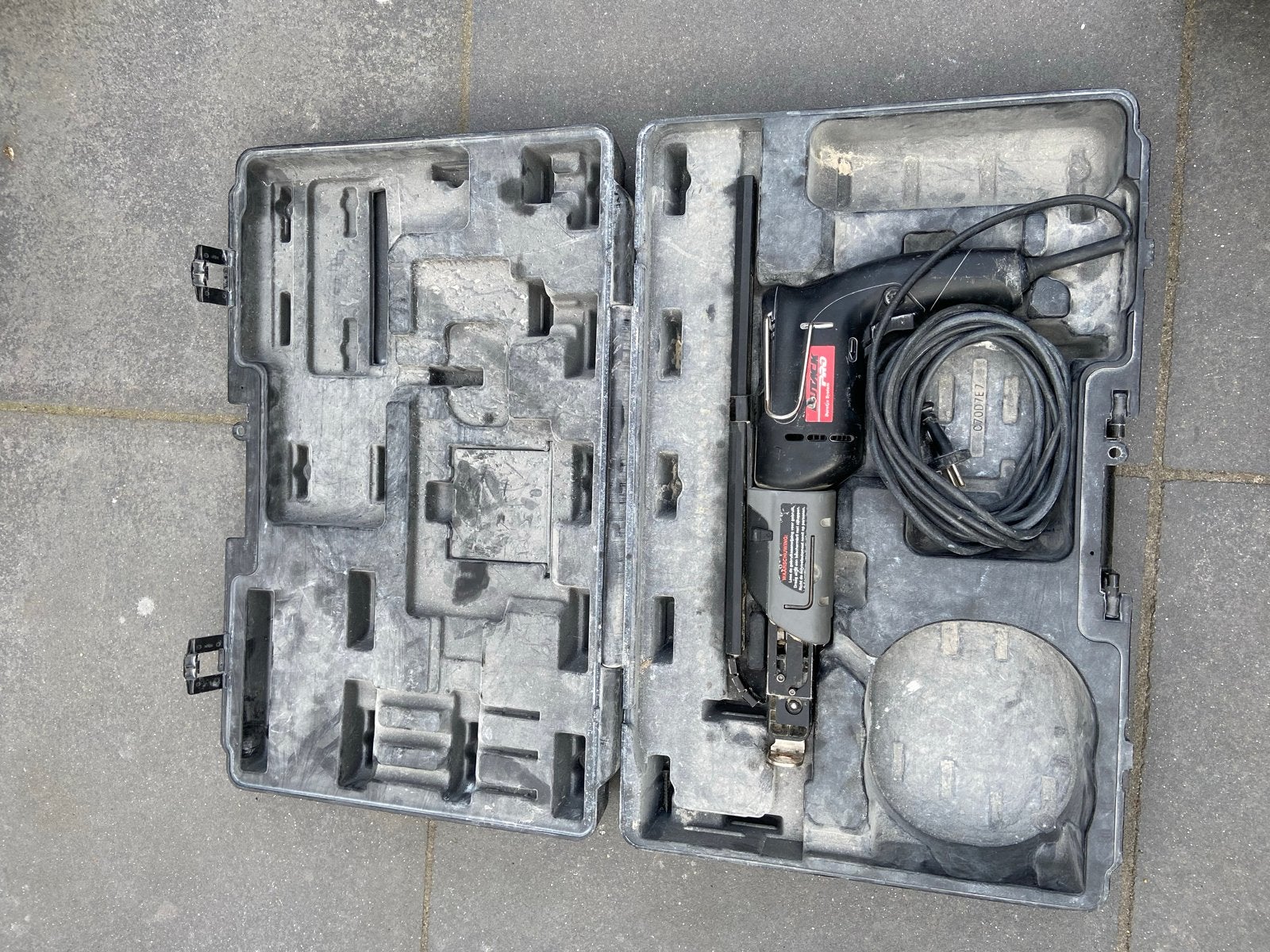 Dutack Automatische gipsschroefmachine, bandschroefmachine, Ophalen of Verzenden, Gebruikt, 400 tot 600 watt, Overige typen