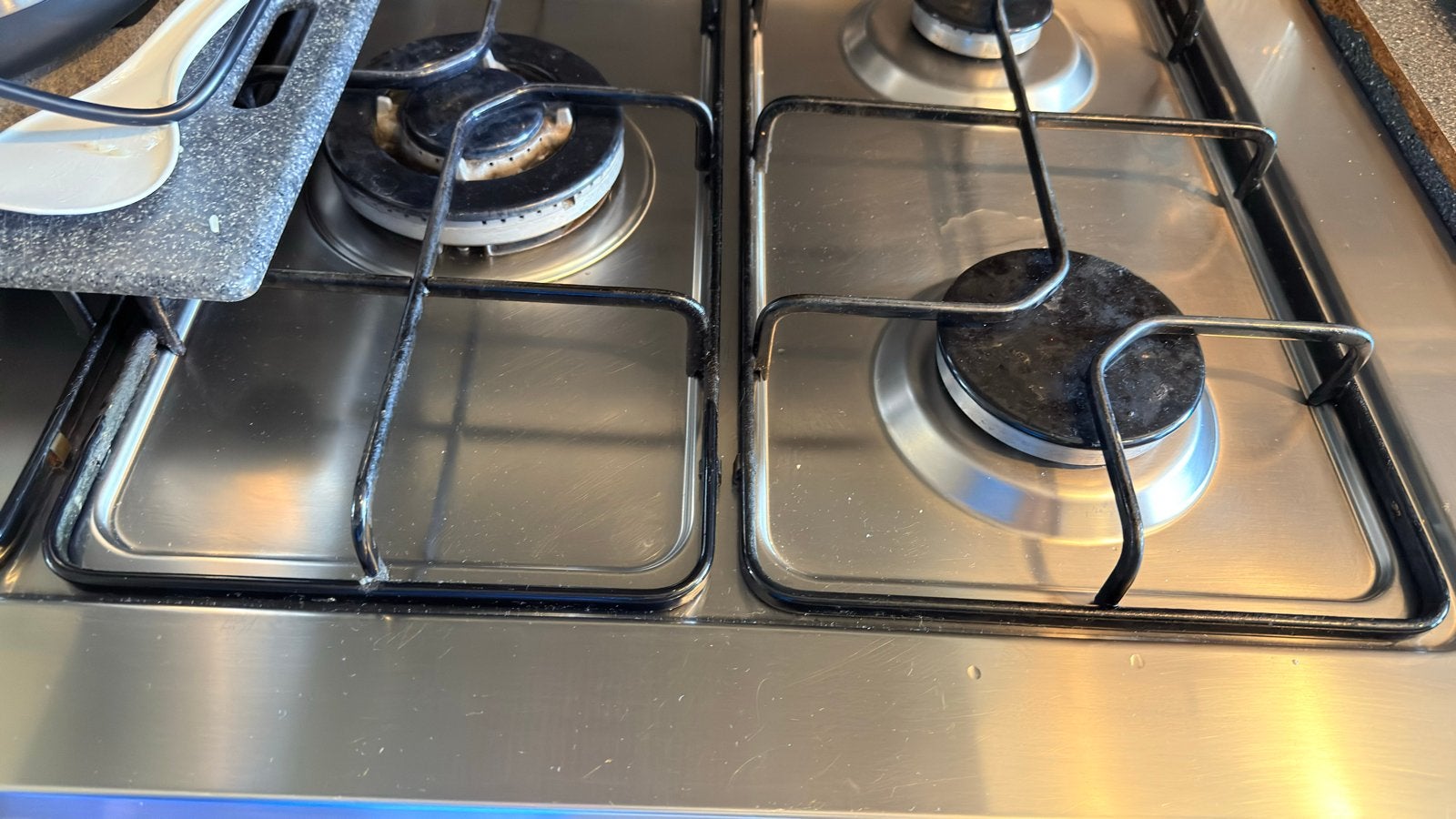Indesit gasfornuis met oven - 5 pitten als nieuw, Witgoed en Apparatuur, Fornuizen, Gebruikt, Hete lucht, 60 cm of meer, Ophalen of Verzenden