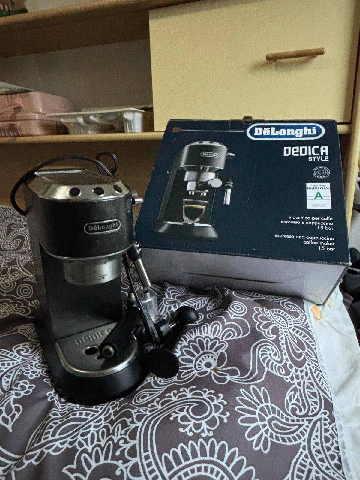 Delonghi Dedica pistonmachine espressomachine - Goed werkend, Stoompijpje, Gebruikt, Espresso apparaat, Gemalen koffie