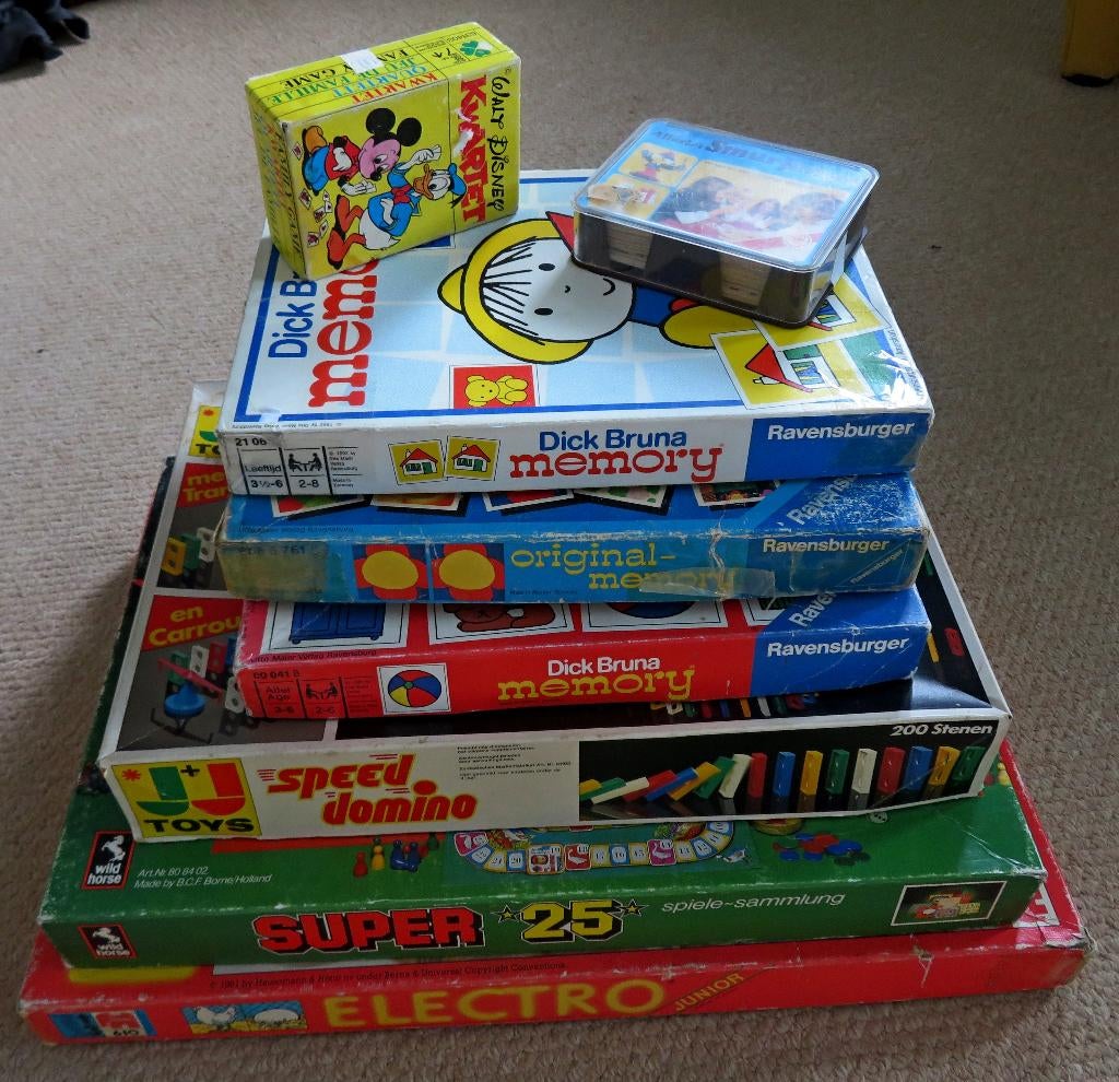 8 verschillende spellen voor uren speelplezier, Vijf spelers of meer, Ophalen of Verzenden, Gebruikt, Ravensburger