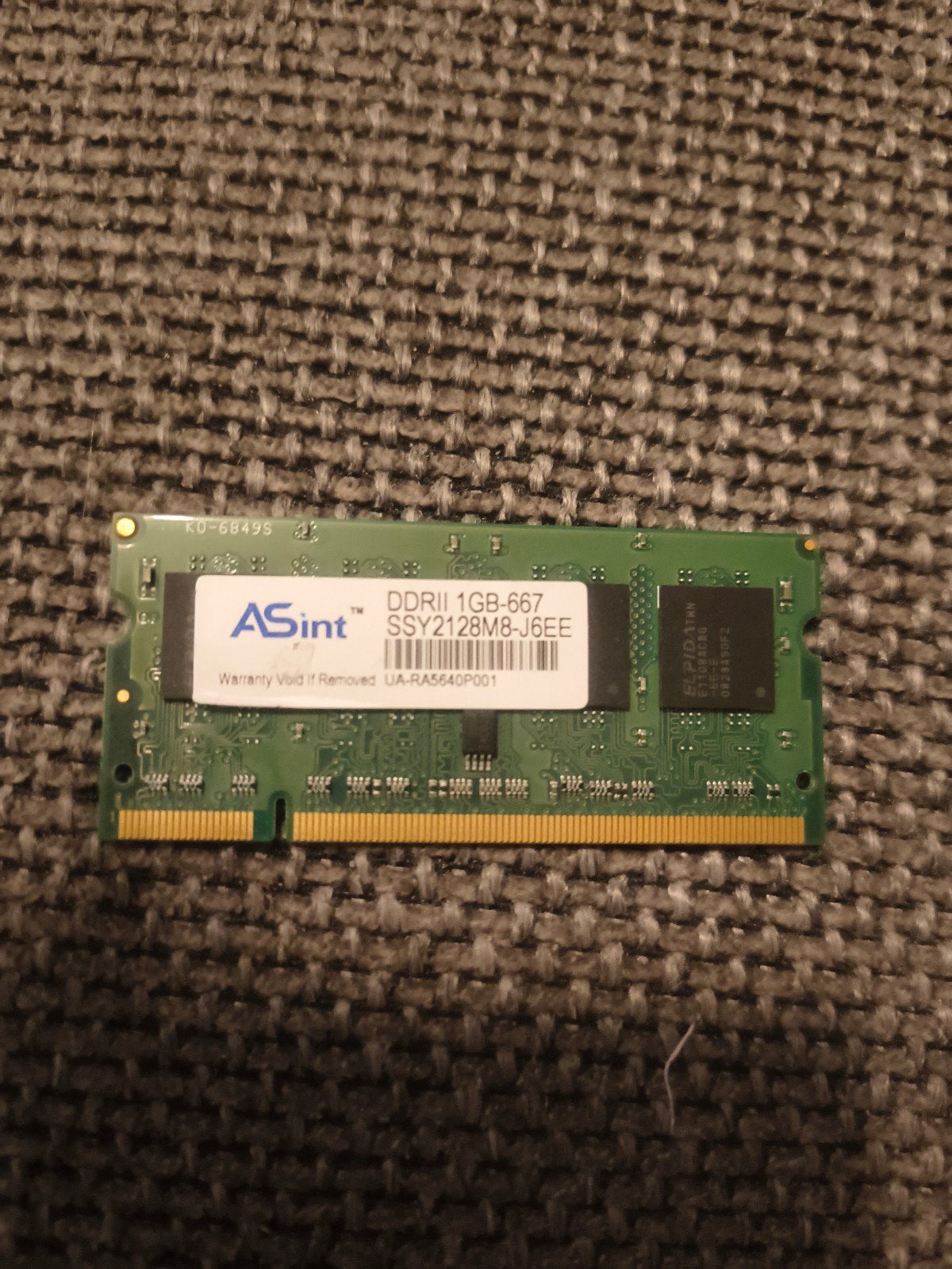 DDR2 geheugenmodule 1GB, Computers en Software, RAM geheugen, Ophalen of Verzenden, DDR2, 2 GB, Laptop
