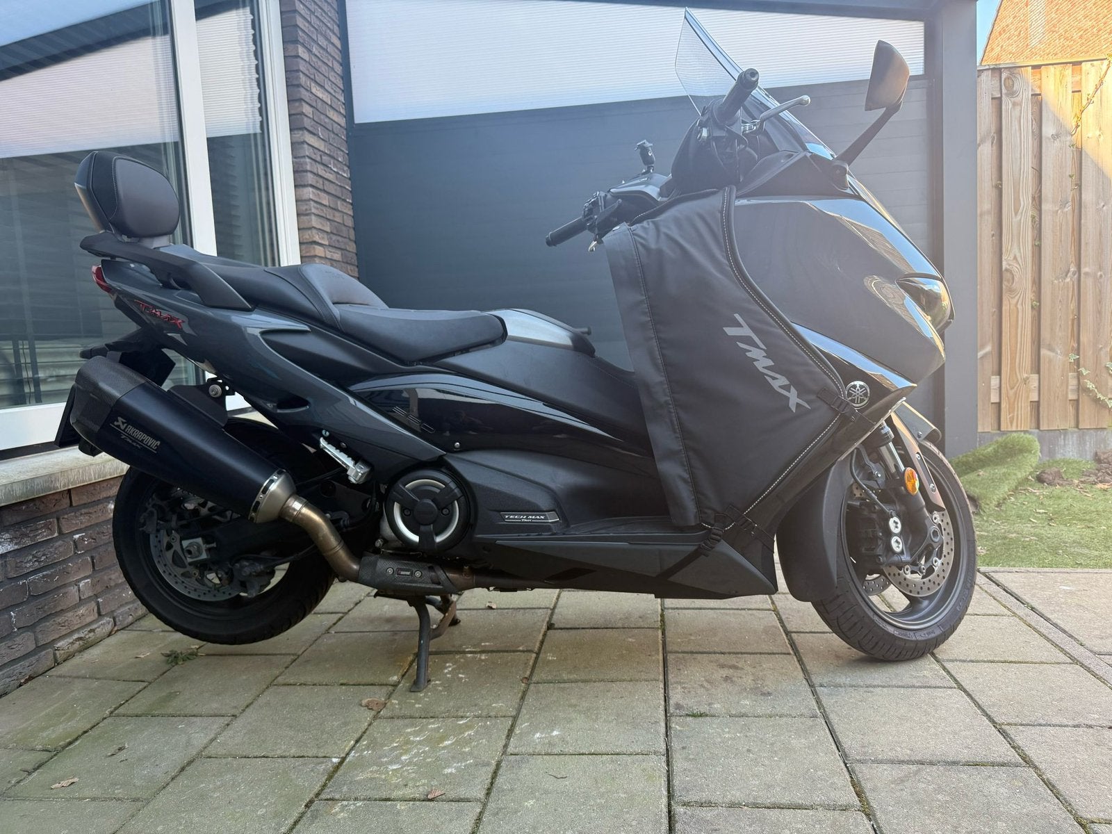 Beenkleed Yamaha Tmax 560 2021/2022, Verzenden