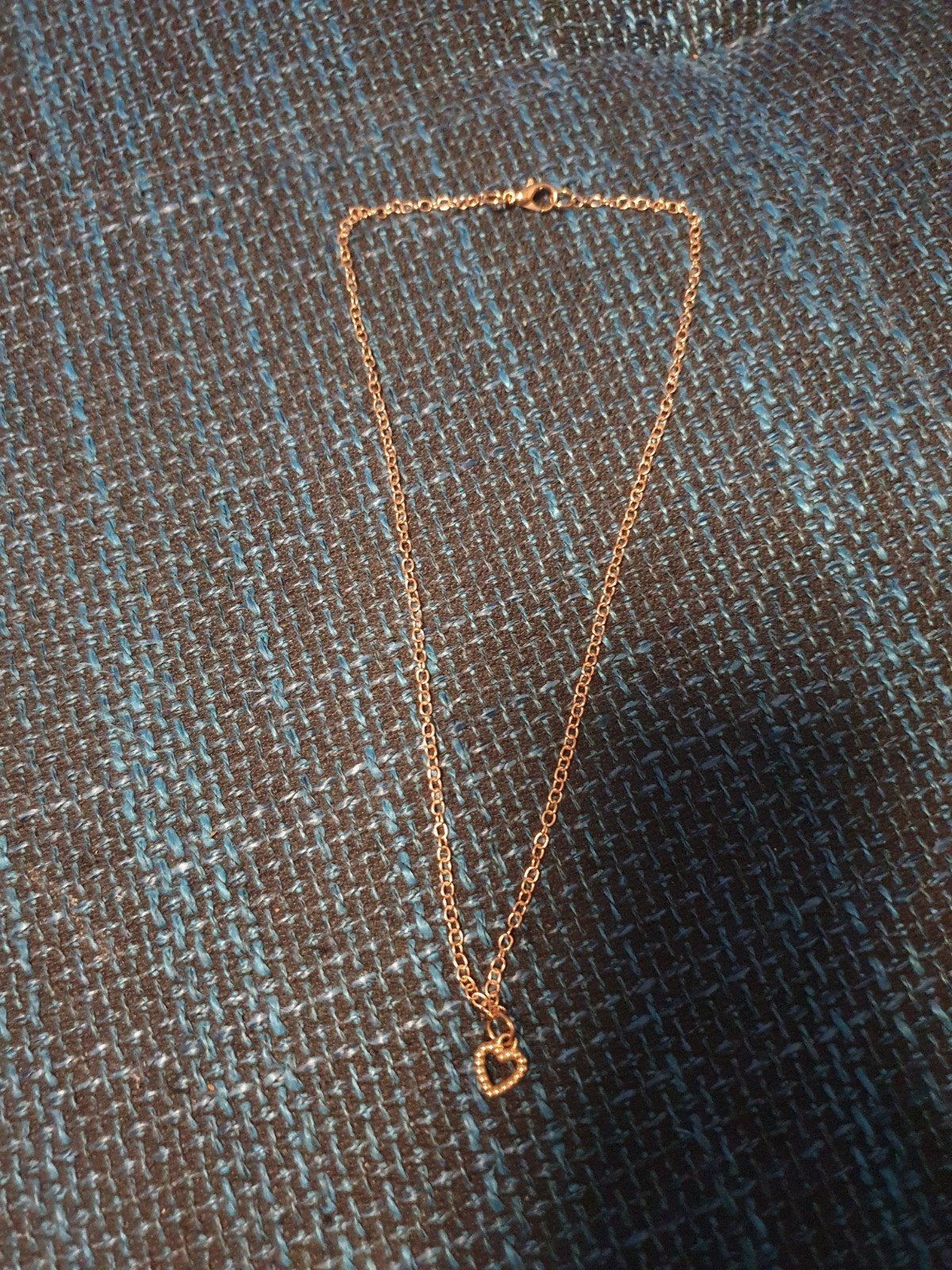 Gouden ketting met hartje hanger, Overige materialen, Verstelbaar, Ophalen of Verzenden, Zo goed als nieuw
