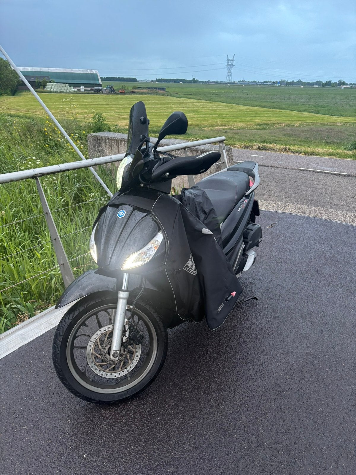 Piaggio Medley 125 ABS A1 Malossi, Ophalen, Gebruikt, Benzine