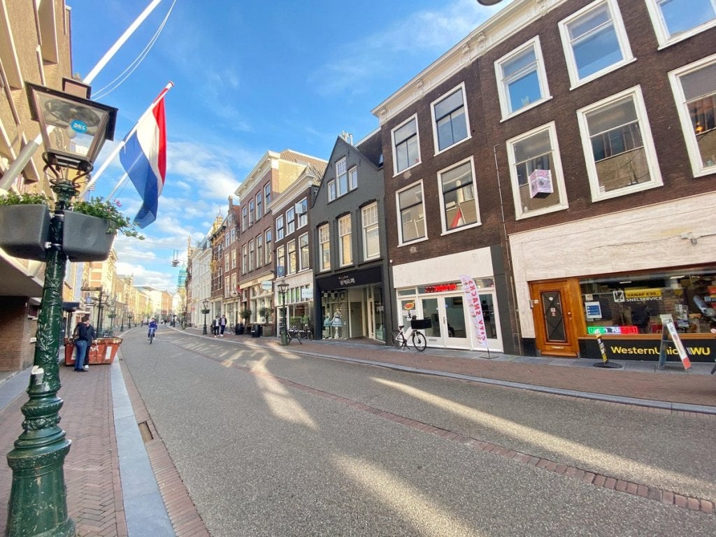 NIEUW! Woonruimte te huur Breestraat, Leiden