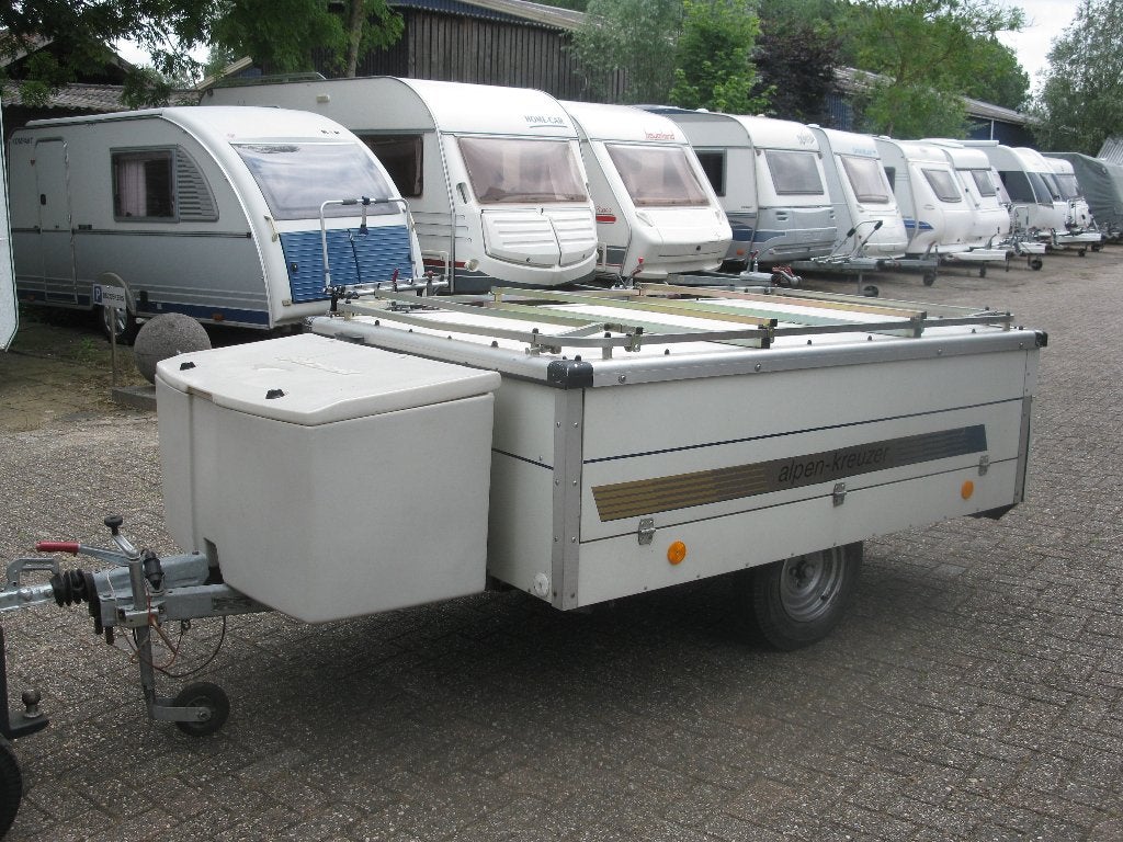AlpenKreuzer GT Royale met keuken, Ophalen, Alpenkreuzer, Lichtgrijs, Aanwezig
