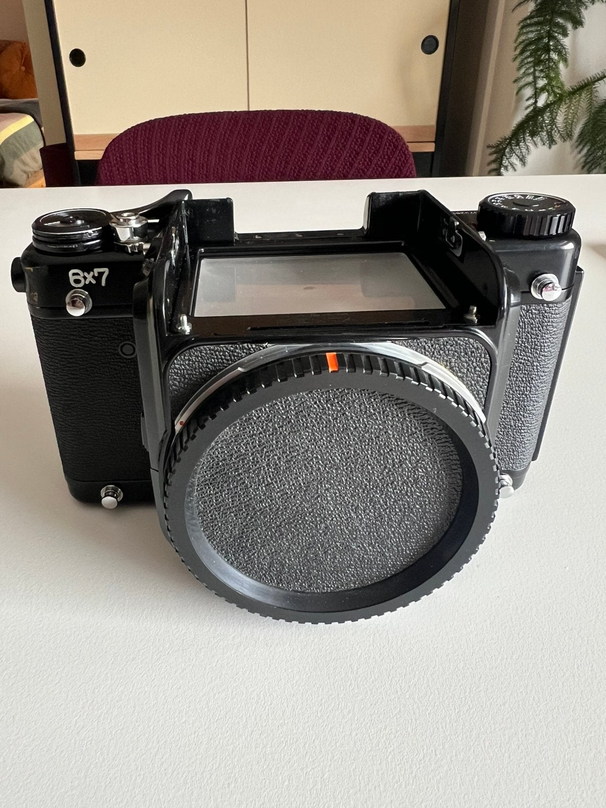 Pentax 6X7 body (defect), Audio, Tv en Foto, Fotocamera's Analoog, Spiegelreflex, Ophalen of Verzenden, Pentax, Niet werkend