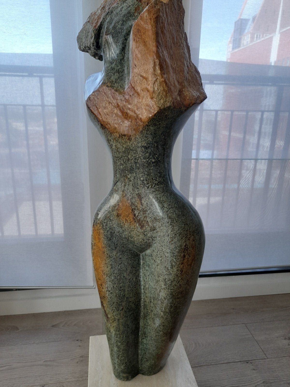 Sculptuur torso unica steen, Antiek en Kunst, Ophalen, 130 cm, Natuurlijk materiaal, Beeld