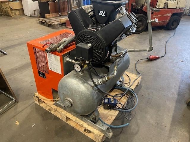 Berko Compressor met droger, Zakelijke goederen, Machines en Bouw | Pompen en Compressoren, Ophalen of Verzenden