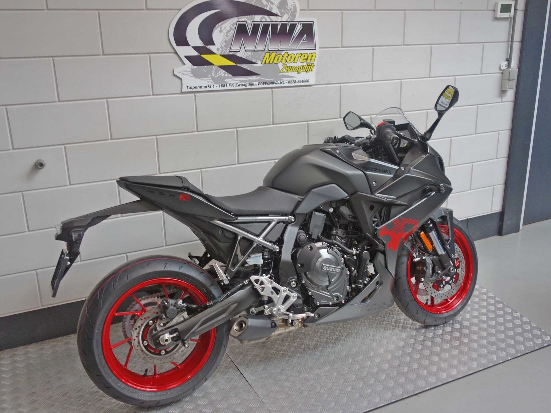 Suzuki GSX-8R, Super Sport, Meer dan 35 kW, 776 cc, Gebruikt