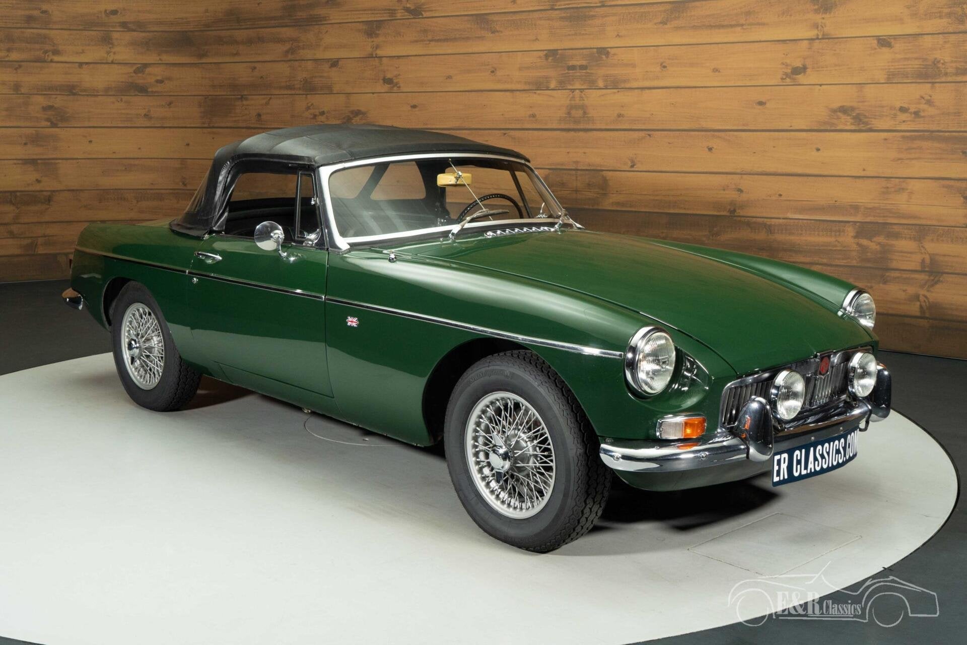 MG MGB Cabriolet | 1966, Achterwielaandrijving, Zwart, 95 pk, Cabriolet