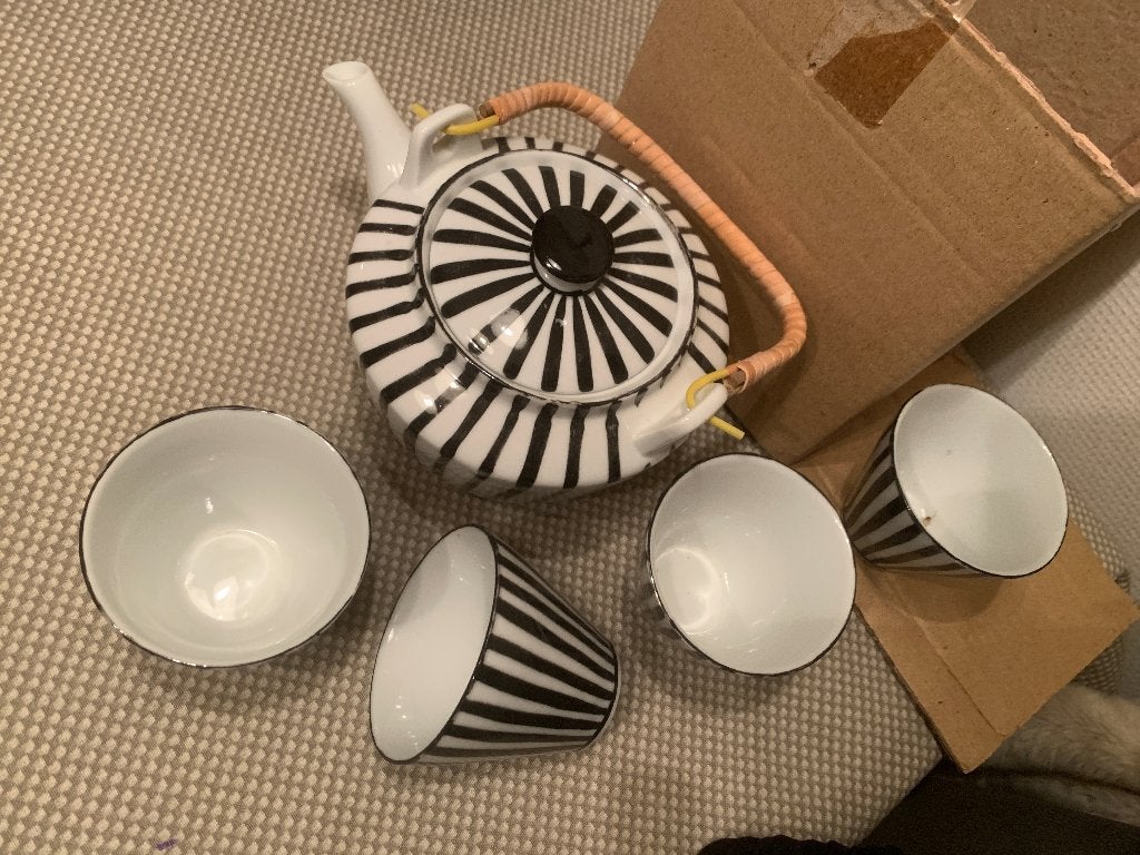 Douwe Egberts Theepot met 4 Kopjes - Zwart Wit, Ophalen of Verzenden, Zo goed als nieuw, Theepot, Modern