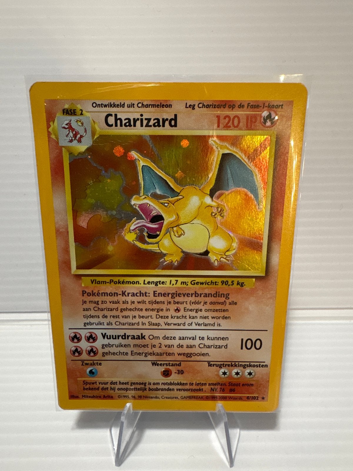 Charizard 4/102 Base Set Pokémon Kaart - Zeldzaam!, Ophalen of Verzenden, Gebruikt, Losse kaart, Foil