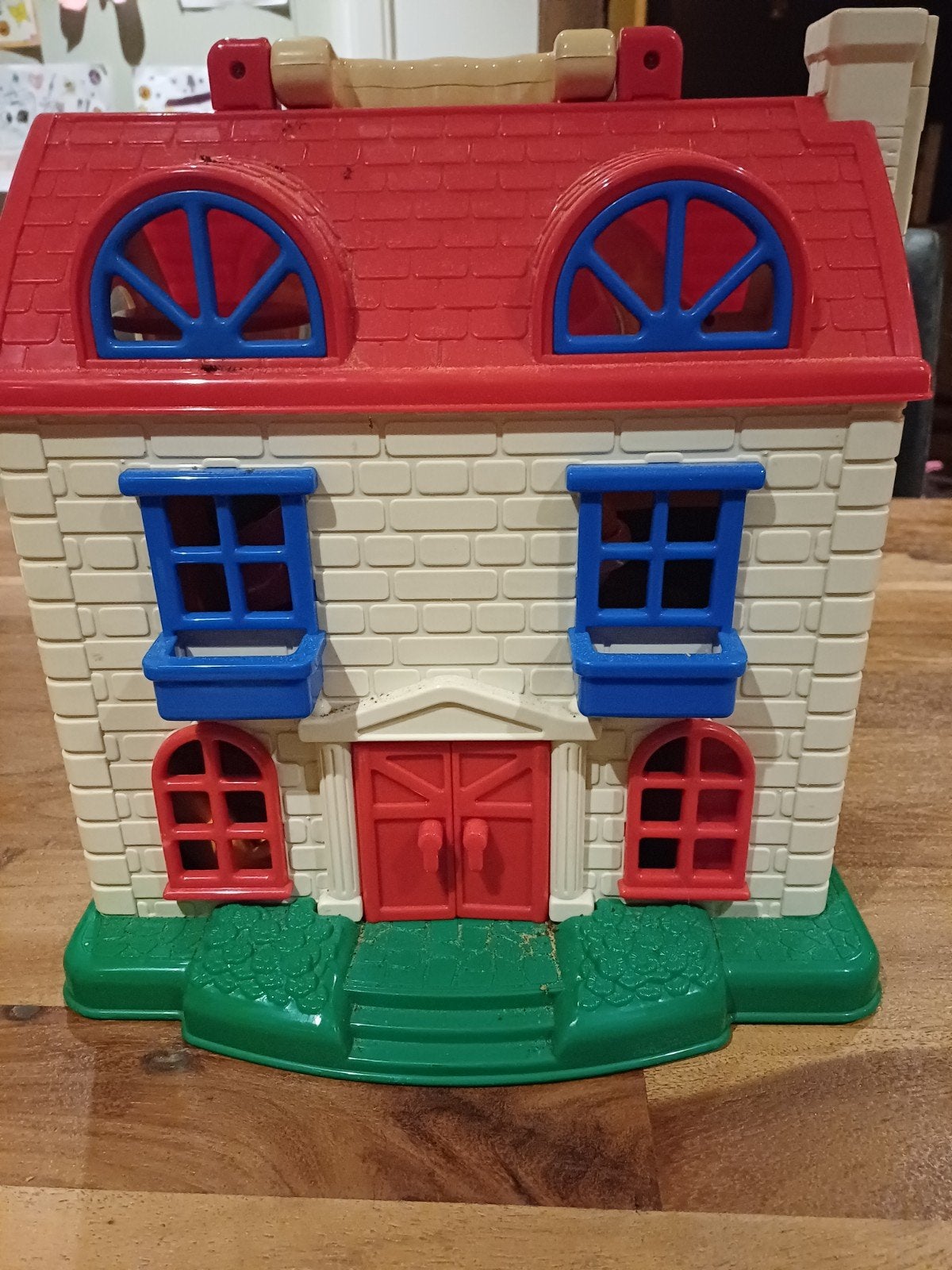 Leuk ingericht poppenhuis, Ophalen