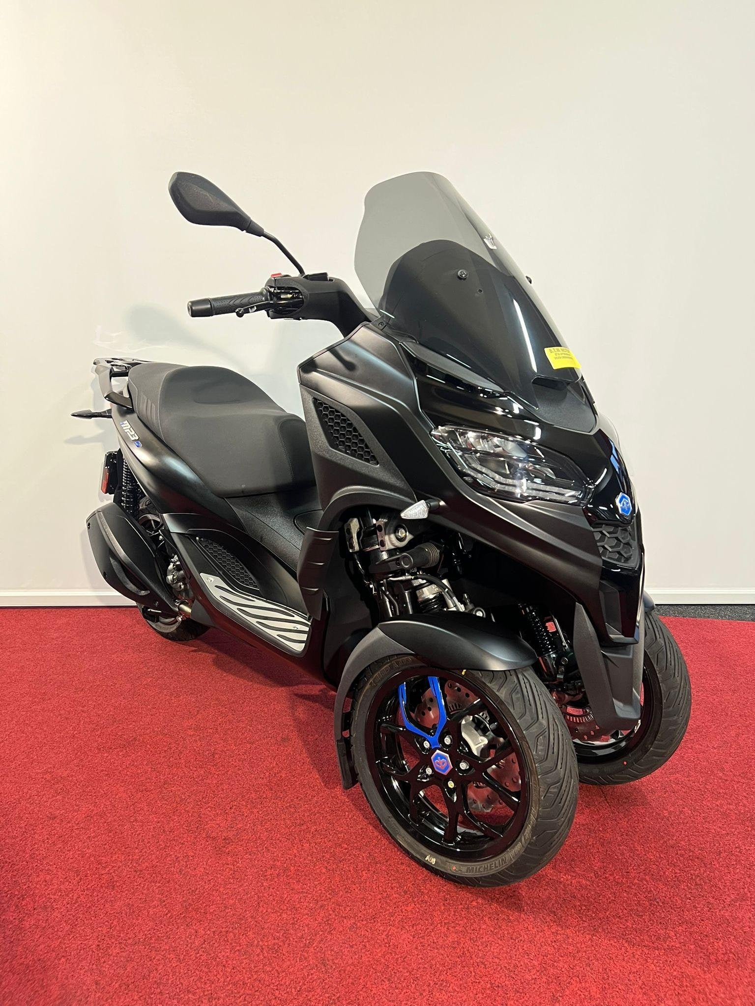Piaggio MP3 310 Sport ABS E5+ NIEUW €750 KORTING!, Nieuw, Postbus 305
4900 AH  Oosterhout, NL, Overig, Customer_service@piaggio.com