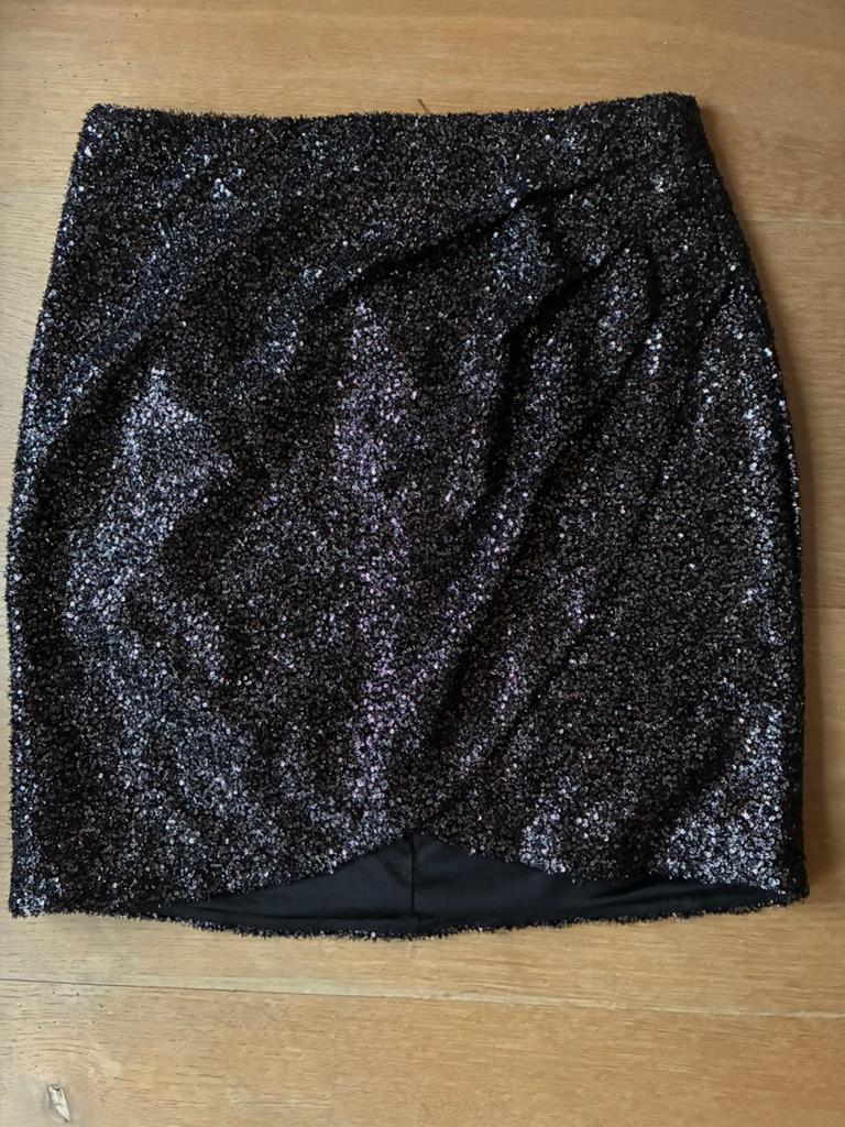 Feestelijk overslag rokje, Costes, maar XS, Kleding | Dames, Zwart, Ophalen of Verzenden, Zo goed als nieuw, Maat 34 (XS) of kleiner