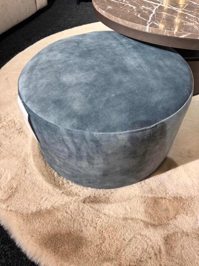 Ronde Hocker Renate, Ophalen, Wildeboer & dvd Weide, Stephensonstraat 72 Hoogeveen, Nieuw