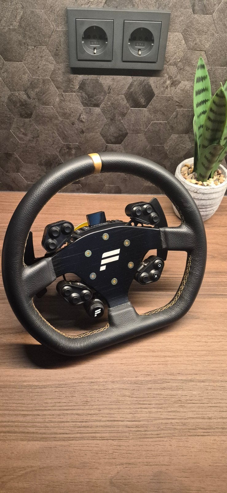 Fanatec CS R300 leder + Universal Hub V2 + QR2, Ophalen of Verzenden, Overige merken, Zo goed als nieuw