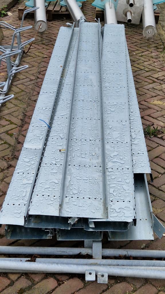 Kabelgoot kabel goot ( 467 ), Doe-het-zelf en Verbouw, Elektra en Kabels, Ophalen, Gebruikt, Kabel of Snoer, Nvt