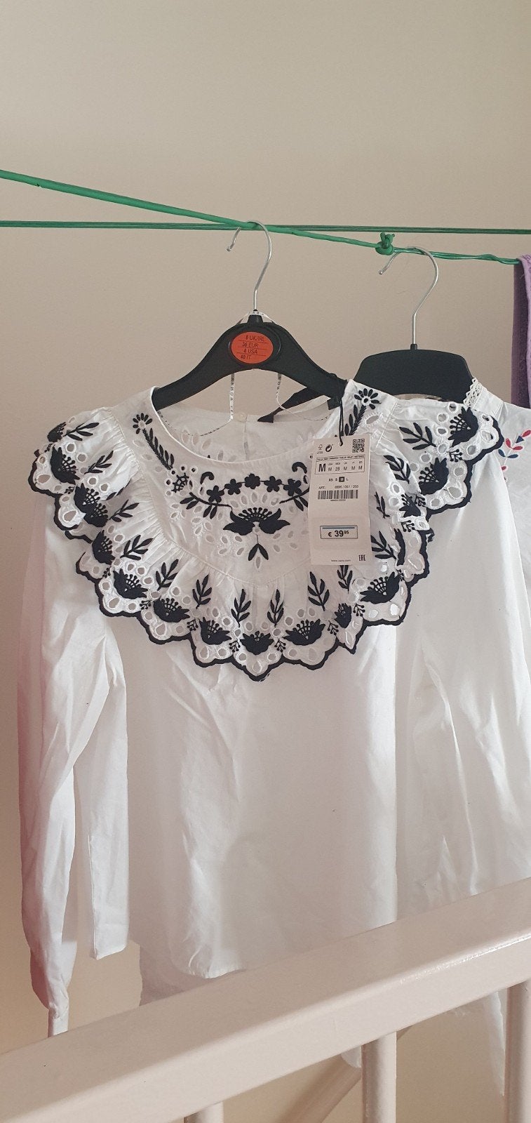 Zara blouse met borduurwerk - Maat M, Maat 38/40 (M), Nieuw, Ophalen of Verzenden, Wit