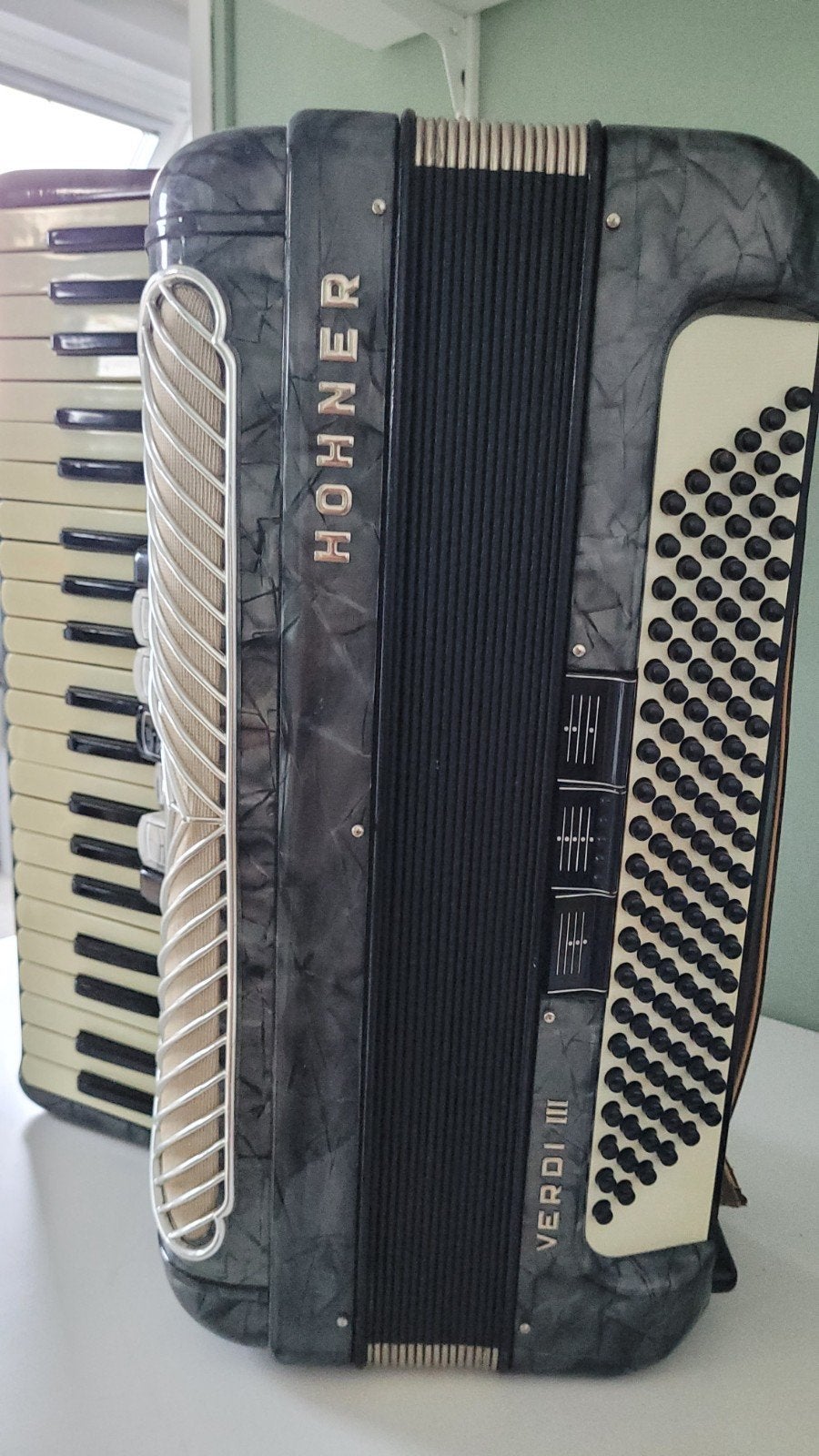 Hohner Verdi III Toetsaccordeon - Vintage uit de jaren '60, Muziek en Instrumenten, Gebruikt, Met koffer, Ophalen of Verzenden
