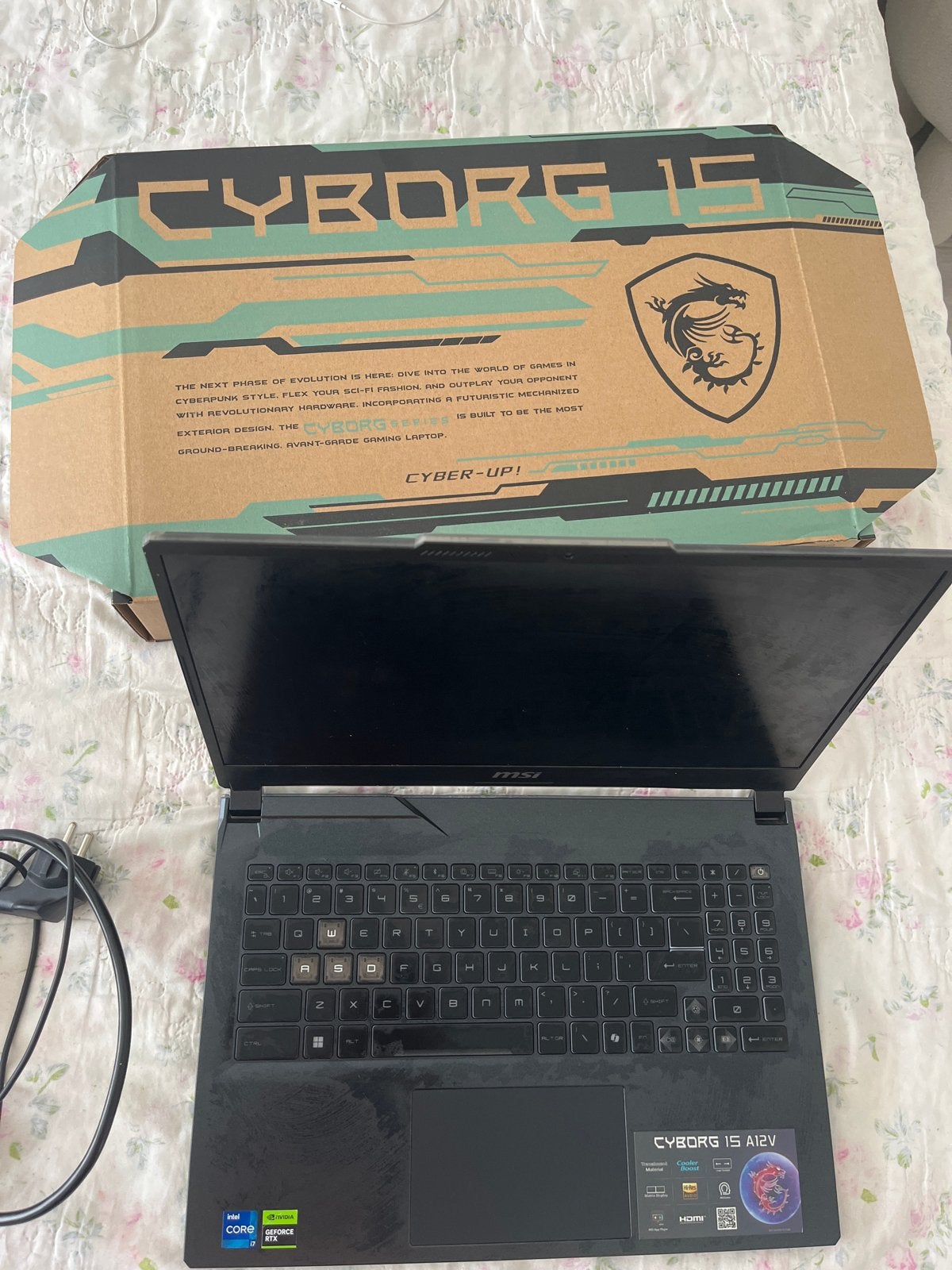 MSI Cyborg 15 A12V Gaming Laptop - Zo goed als nieuw, Met videokaart, Ophalen of Verzenden, Zo goed als nieuw, Gaming