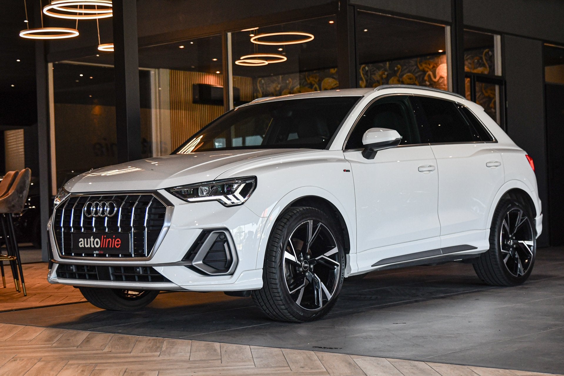Audi Q3 35 TFSI 3x S-line. ACC, Camera, Matrix, Dodehoek, St, Auto's, Zwart, 4 cilinders, 150 pk, Wit