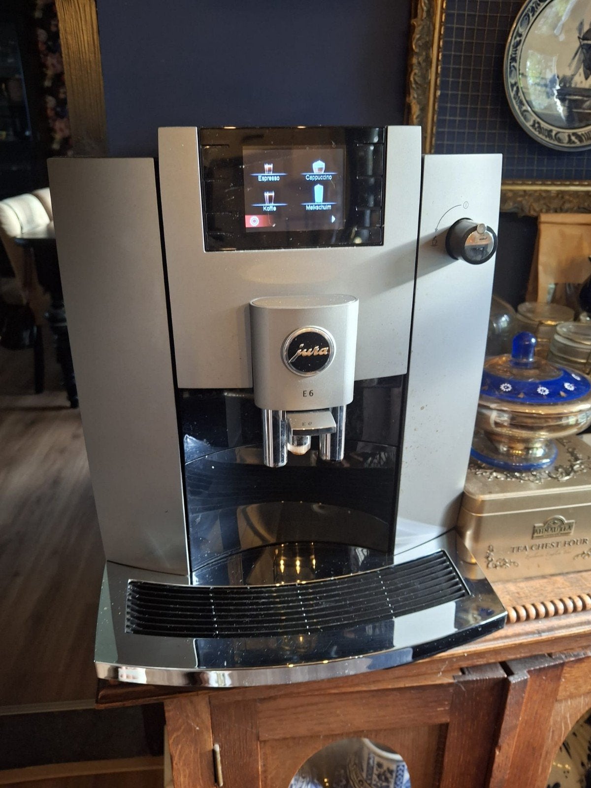 Jura E6 volautomatische espressomachine, Gebruikt, Espresso apparaat, 2 tot 4 kopjes, Afneembaar waterreservoir