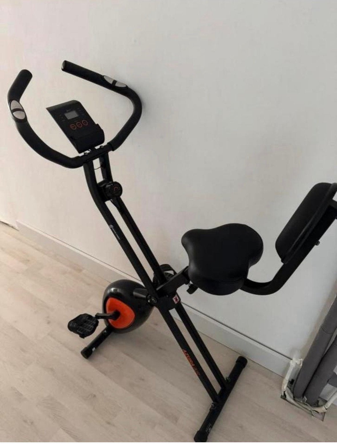 Hometrainer voor thuis!, Ophalen, Zo goed als nieuw, Hometrainer
