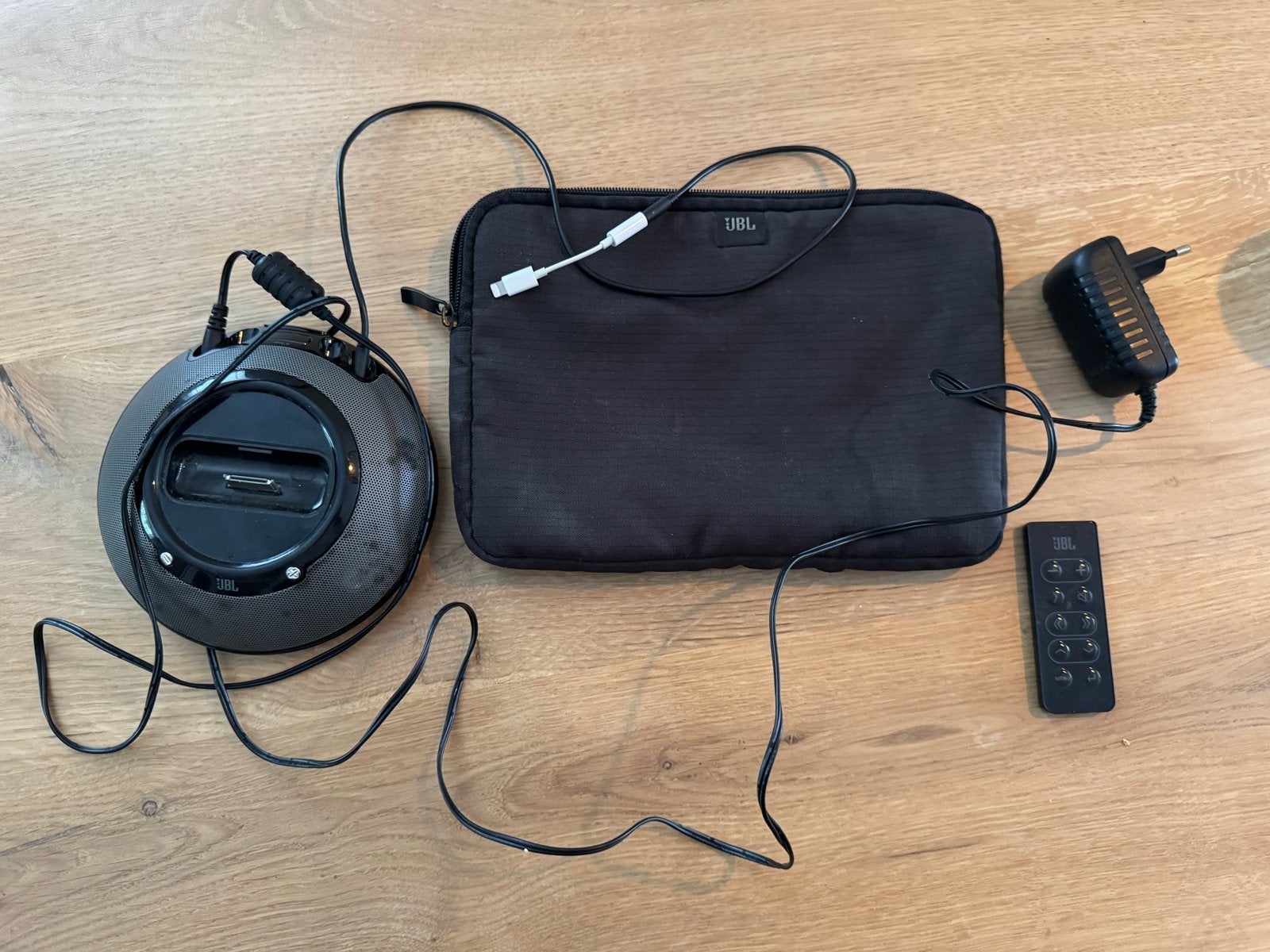 JBL On Stage Micro III Draagbare Speaker met Dock, Gebruikt, JBL, Ophalen of Verzenden, Afstandsbediening