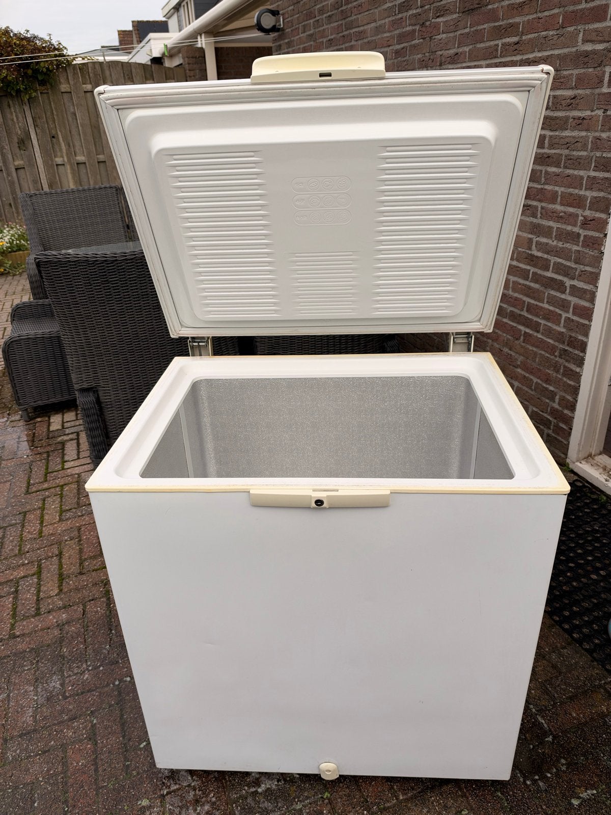 Whirlpool vrieskist 200L, Witgoed en Apparatuur, Vrieskist, Gebruikt, Ophalen, 85 tot 120 cm
