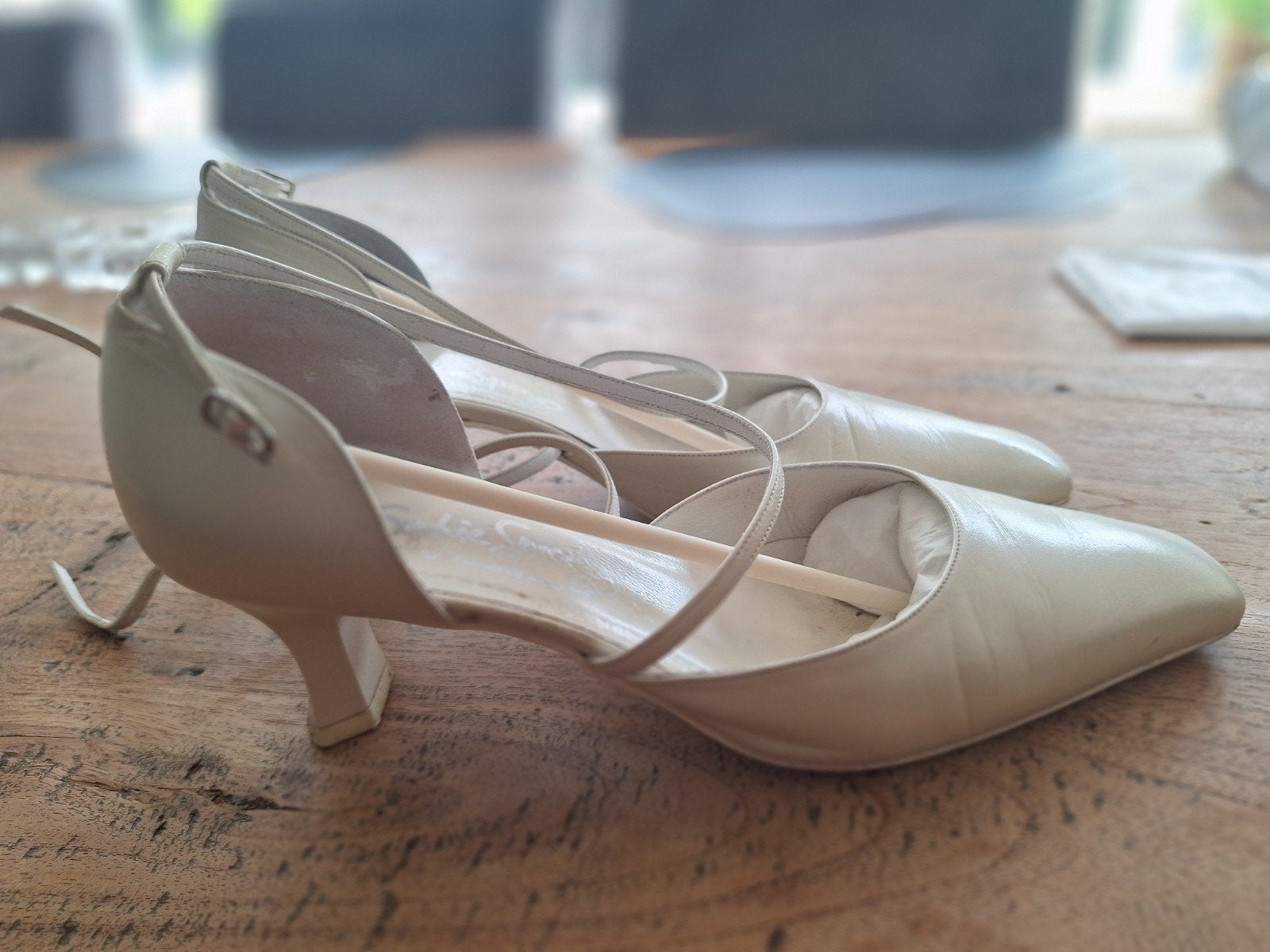 Elegante trouwschoenen, slechts 2 keer gedragen, Ophalen, Zo goed als nieuw, Wit, Schoenen
