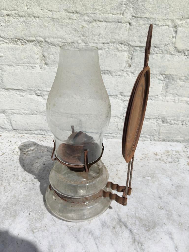 Petroleum lamp, Ophalen