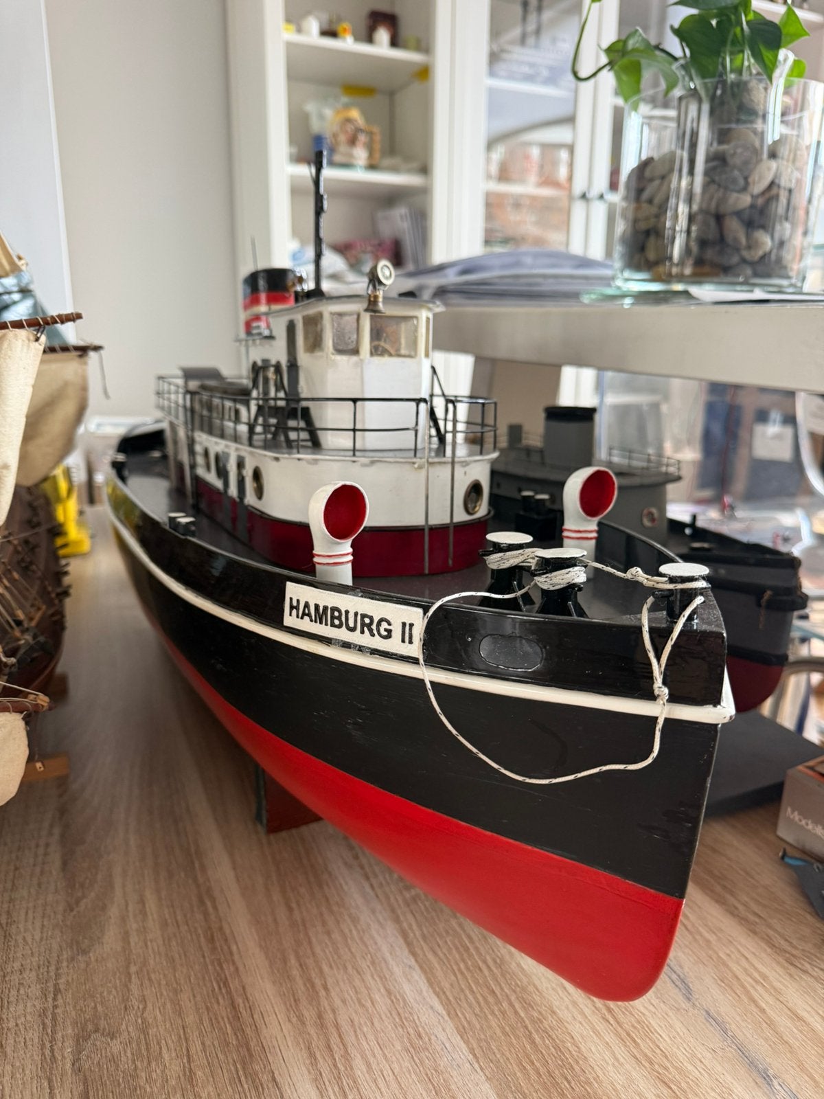 HAMBURG II - klaar, Ophalen, Zo goed als nieuw