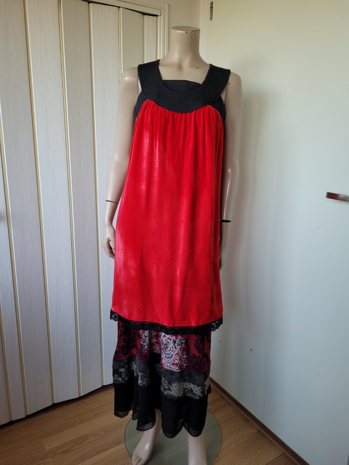 One Step jurk maxi velours maat 38/M, Kleding | Dames, Jurken, Zo goed als nieuw, Maat 38/40 (M), Rood, Onder de knie, Ophalen of Verzenden