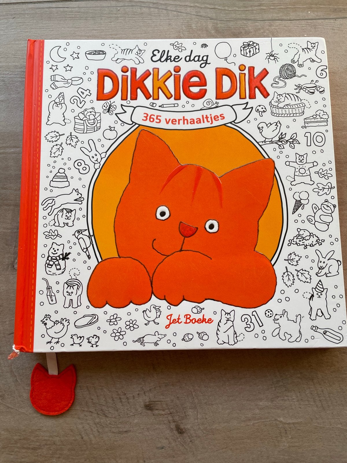 Boek: Elke dag Dikkie Dik - 365 verhaaltjes - Jet Boeke, Fictie algemeen, Jongen of Meisje, Ophalen of Verzenden, Zo goed als nieuw