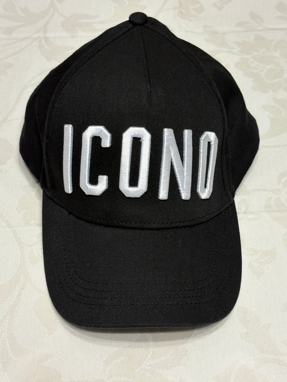 Dsquared2 Icon Cap Zwart - Zo goed als nieuw, Ophalen of Verzenden, Nieuw, One size fits all, Pet