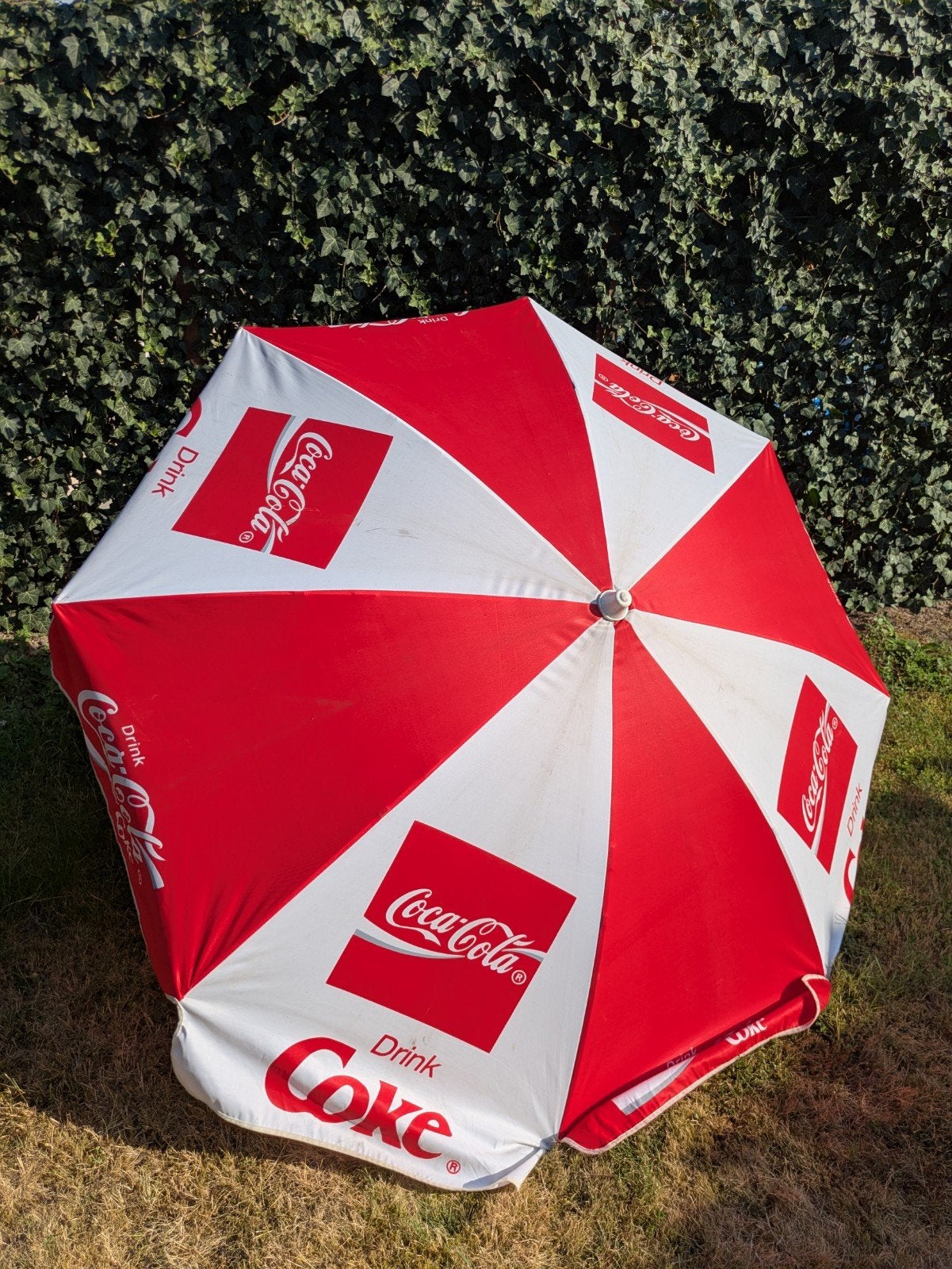 Coca-Cola Strandparasol (ca 190cm) - Rood/Wit, Ophalen, Gebruikt, Kantelbaar, 1 tot 2 meter