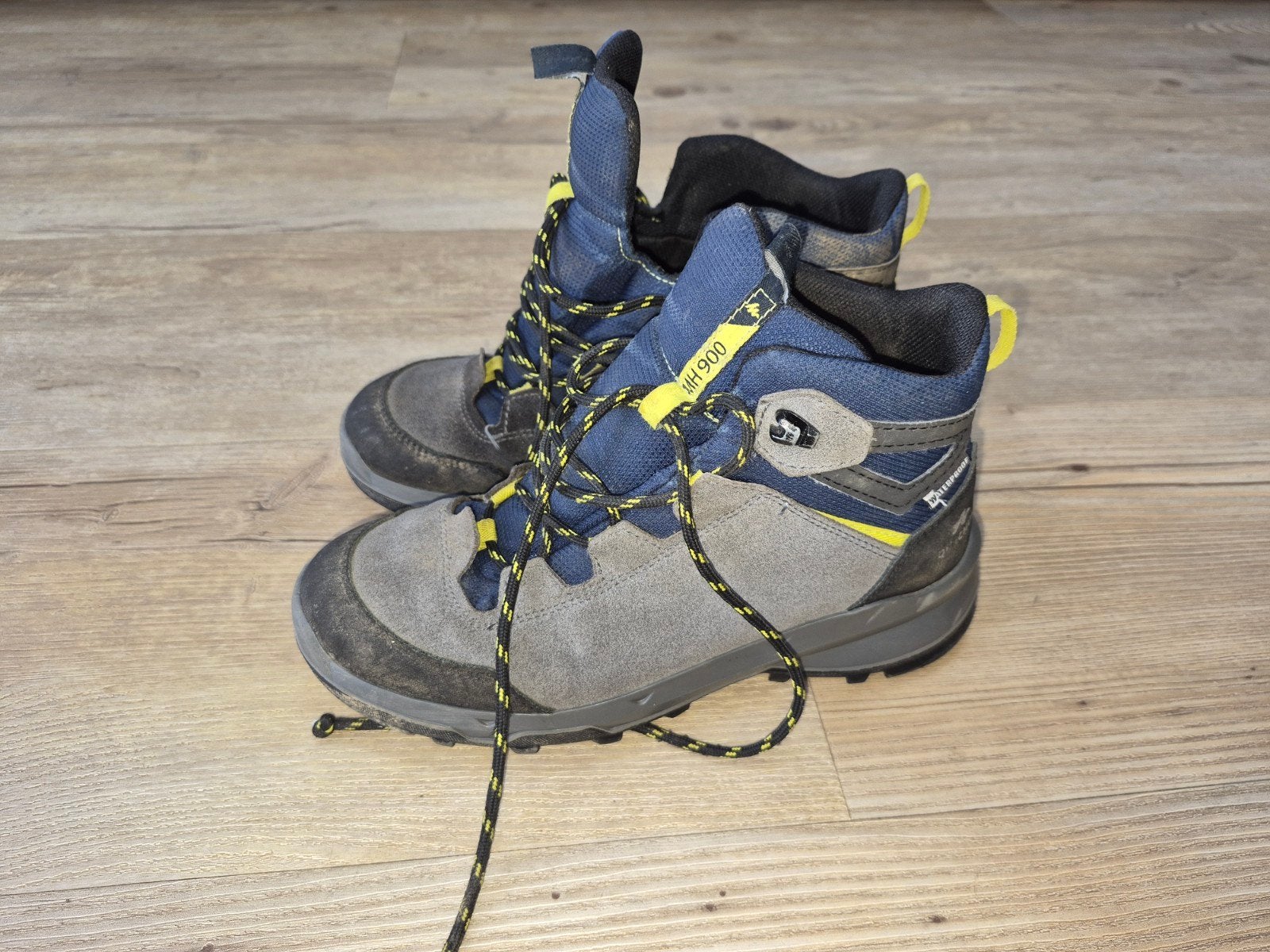 Quechua Bergschoenen Kids Maat 38, Ophalen of Verzenden, Gebruikt, Schoenen