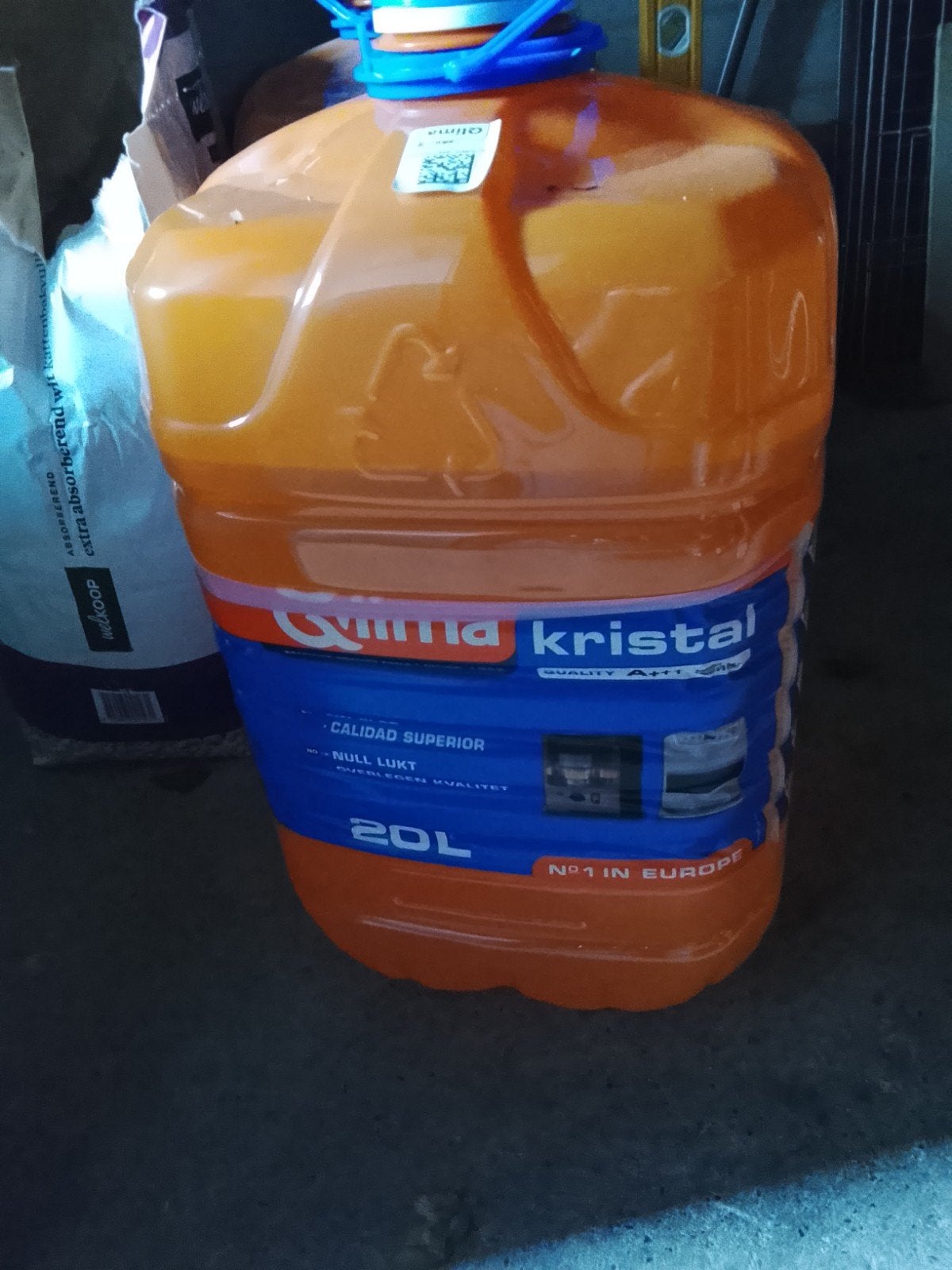 Circa 15 liter petroleum brandstof voor petroleumkachel, Ophalen of Verzenden, Overige brandstoffen, Petroleumkachel