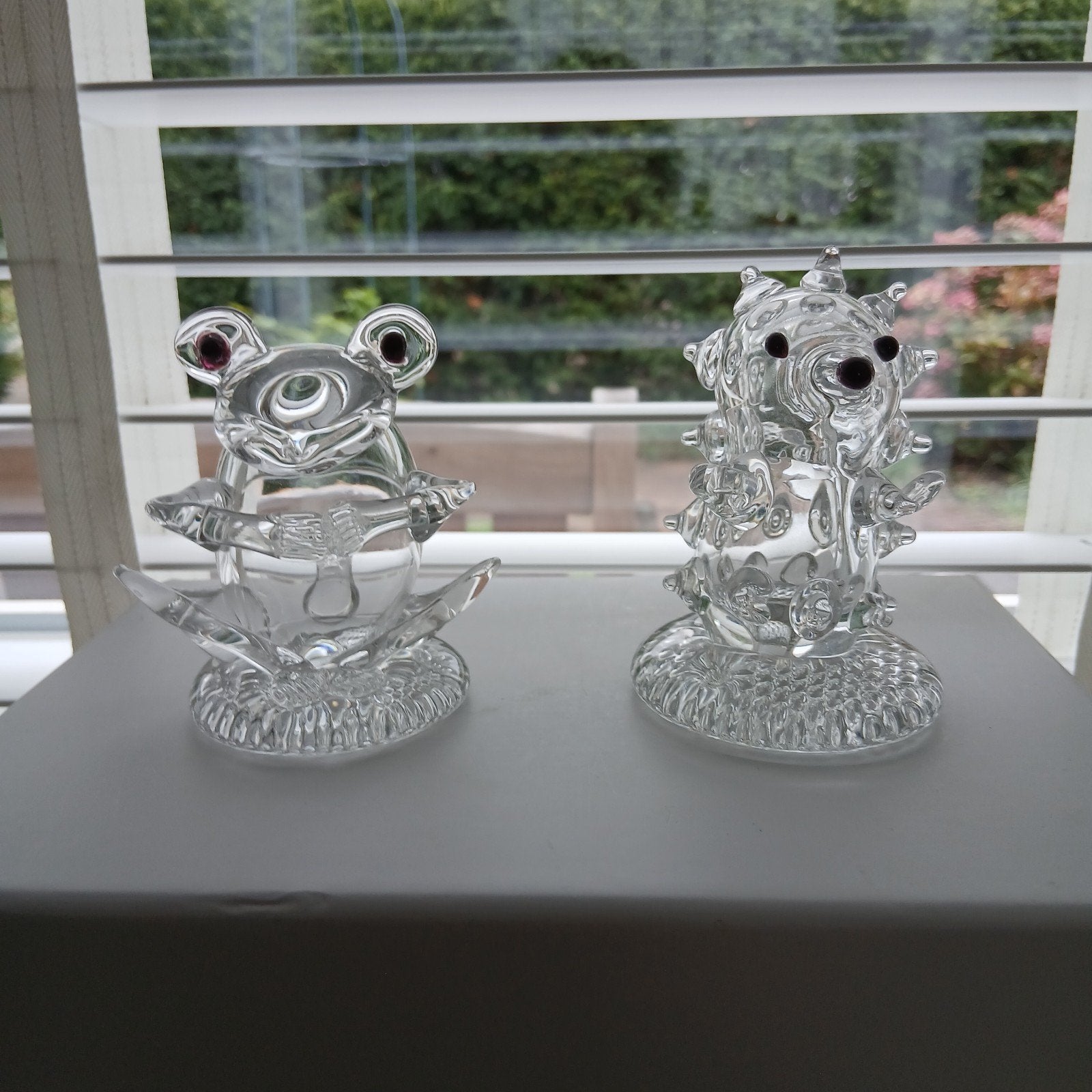Vintage Glazen beeldjes: Kikker en Egel, Ophalen of Verzenden