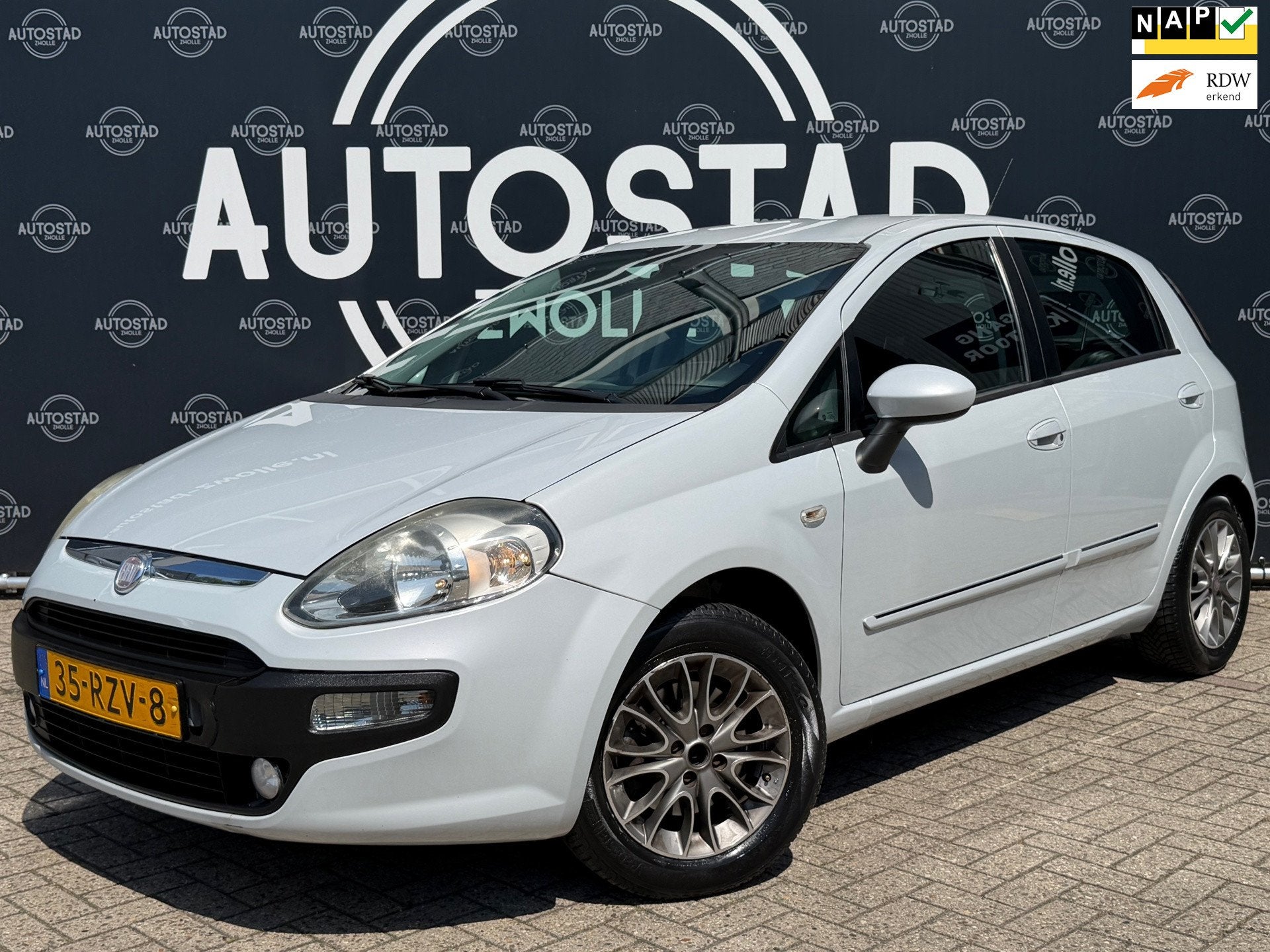 Fiat Punto Evo 1.3 M-Jet Dynamic NL-Auto / NAP / APK / Airco, Auto's, Fiat, Voorwielaandrijving, Euro 5, Automatische klimaatregeling