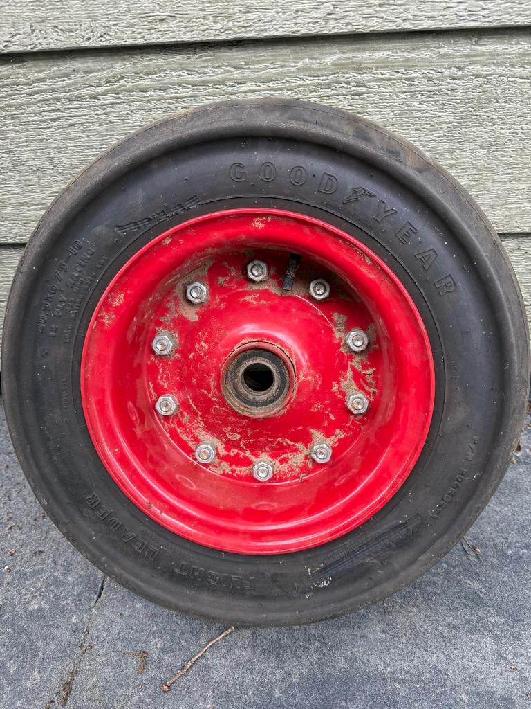 Caravan wiel - Goodyear 20.5x6.75-10, Caravans en Kamperen, Ophalen, Zo goed als nieuw