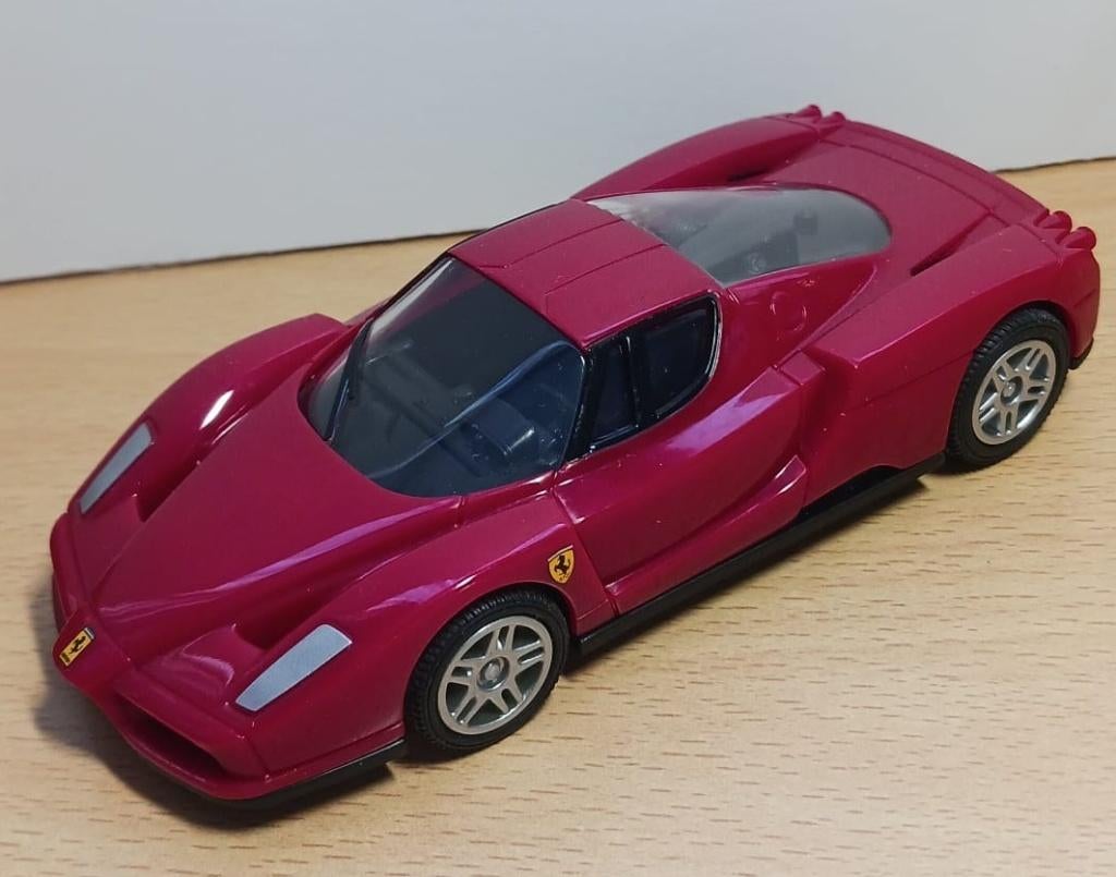 Enzo Ferrari V Power modelauto, Ophalen of Verzenden, Zo goed als nieuw, Auto, Overige merken