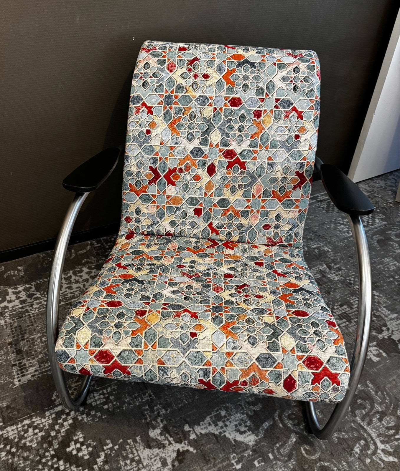Harvink design fauteuil met kleurrijk patroon, Ophalen
