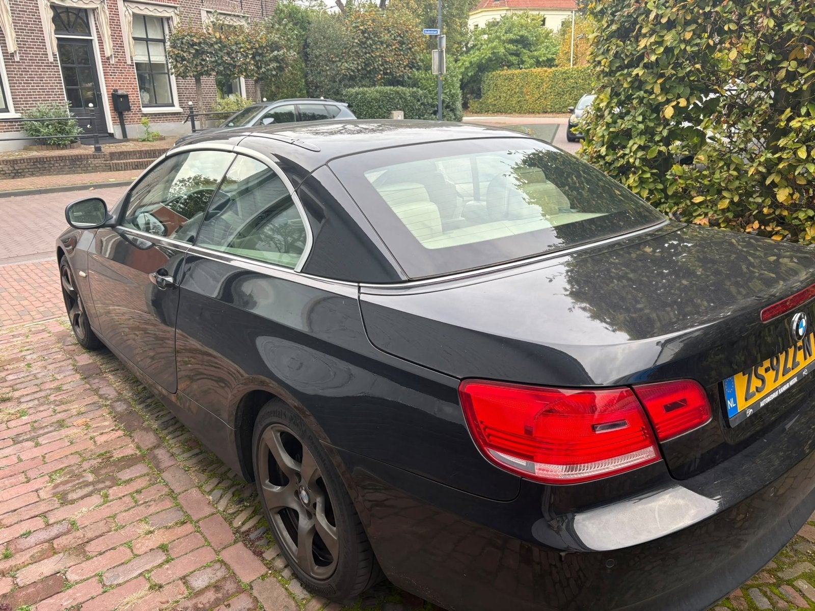 BMW 3-Serie 3.0 I 325i Cabrio AUT 2010 Zwart, Auto's, 745 kg, Achterwielaandrijving, Beige, Cabriolet
