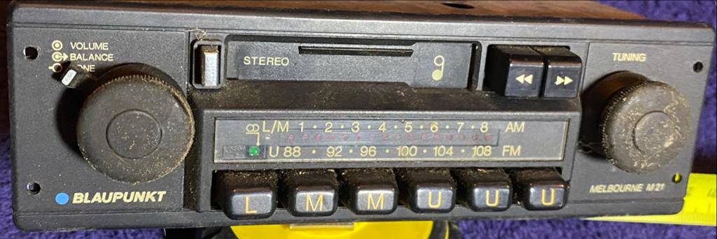 Defecte Blaupunkt Melbourne M21 autoradio met cassettespeler, Auto diversen, Autoradio's, Gebruikt, Ophalen of Verzenden